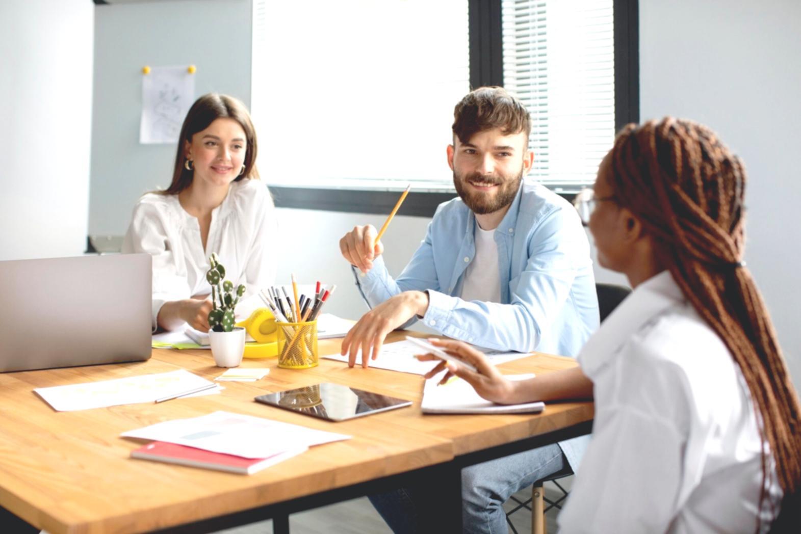 Workshop-Session mit Startup-Gründern in unserem Lauenauer Büro